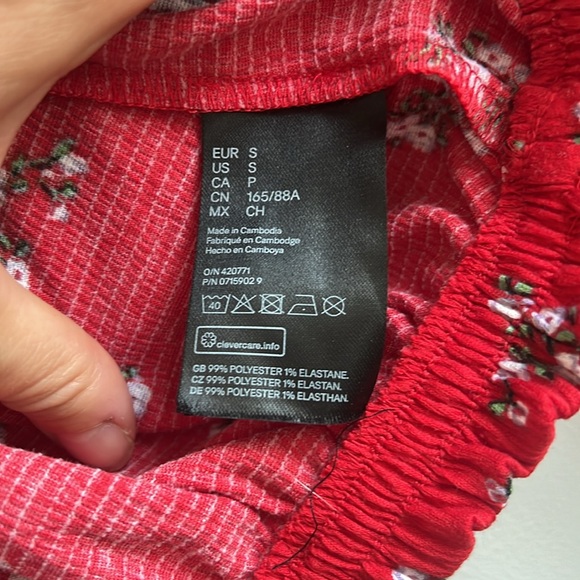 Divided by H&M off the shoulder shirt - Picture 3 of 4